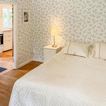 Amazing Home In Faerjestaden With Kitchen Esterno foto