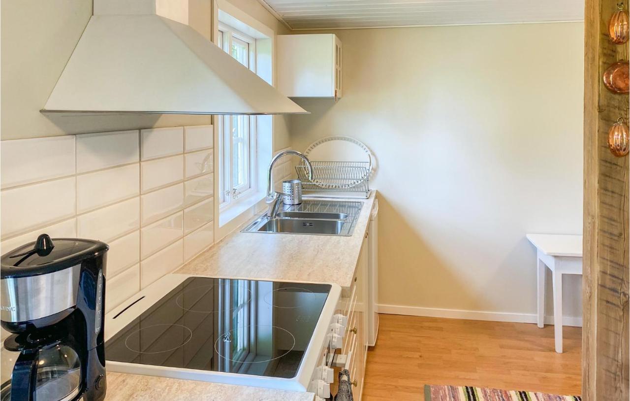 Amazing Home In Faerjestaden With Kitchen Esterno foto